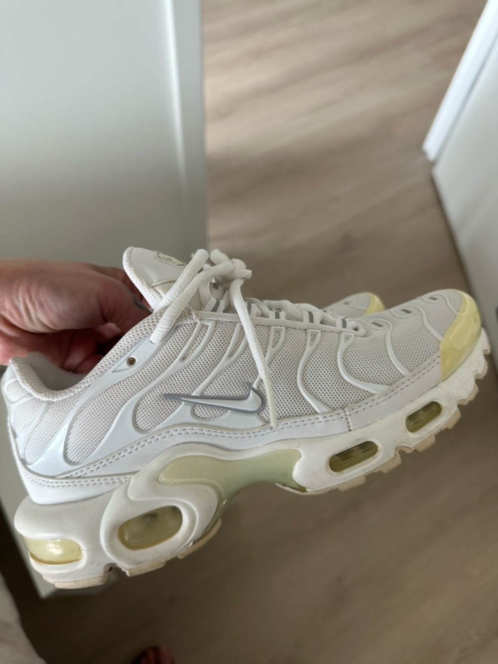 Nike Women's White Sneakers with Pale Yellow Accents